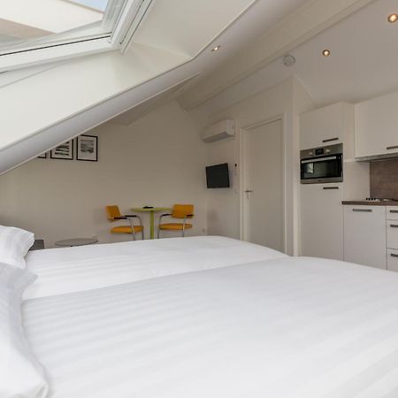 Appartementen เรอเนสเซอ ภายนอก รูปภาพ