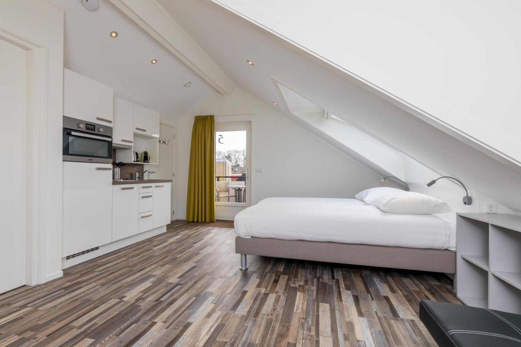 Appartementen เรอเนสเซอ ภายนอก รูปภาพ