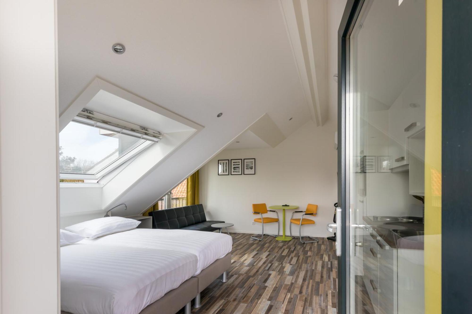 Appartementen เรอเนสเซอ ภายนอก รูปภาพ
